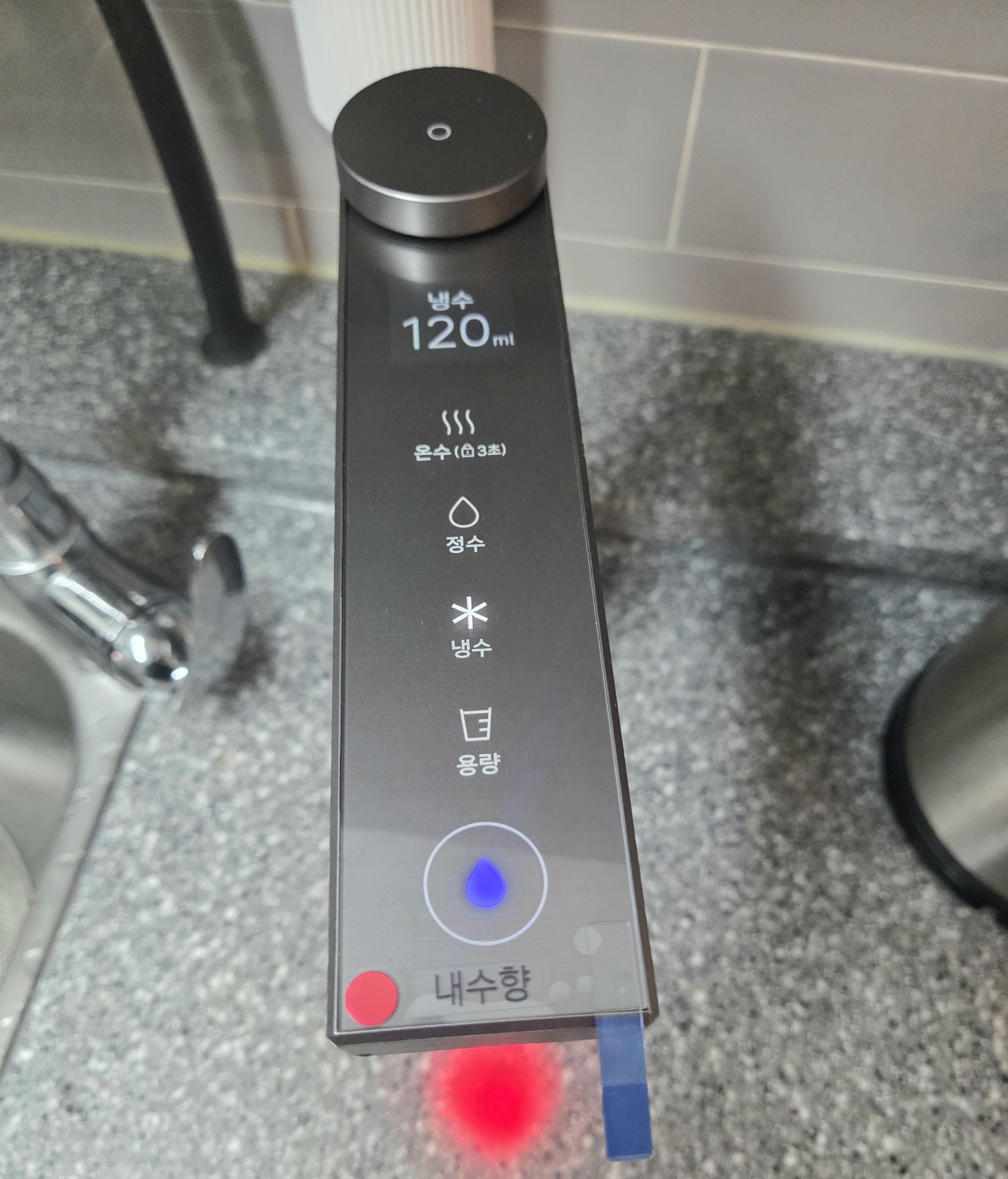 부산 연제구 거제2동 정수기 실제 설치사진 2